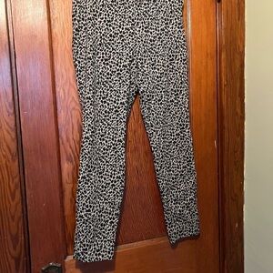A New Day Black and Brown Women’s 8 Animal Print Pants
